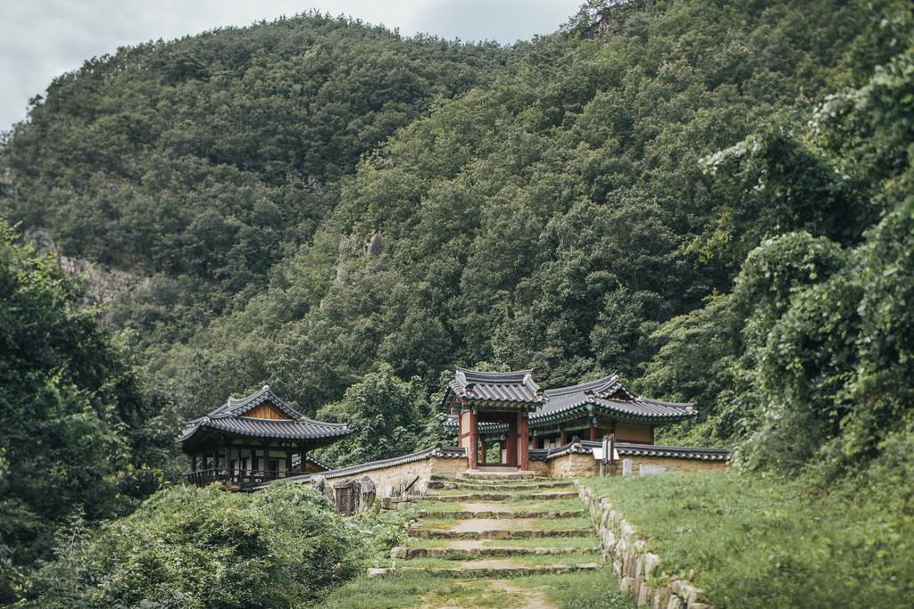 Nongamjongtaek Hotel Andong Exterior photo