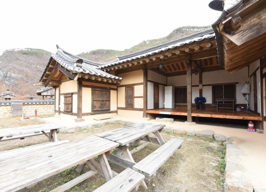 Nongamjongtaek Hotel Andong Exterior photo